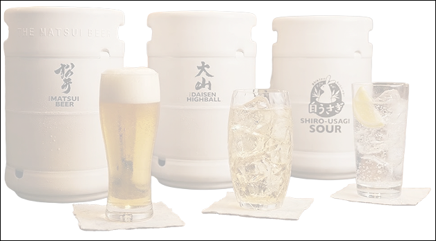 ハイボールやジントニックなどのお酒の写真